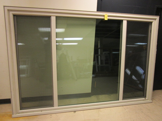 PICTURE WINDOW WITH SLIDERS