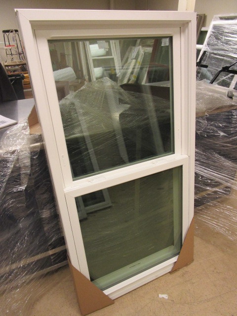 DOUBLE HUNG WINDOW