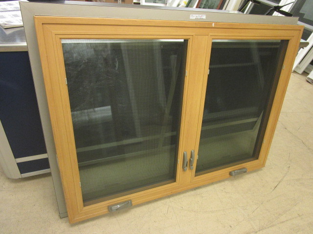 DOUBLE CRANK OUT WINDOW