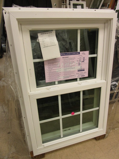 DOUBLE HUNG WINDOW WITH PANES