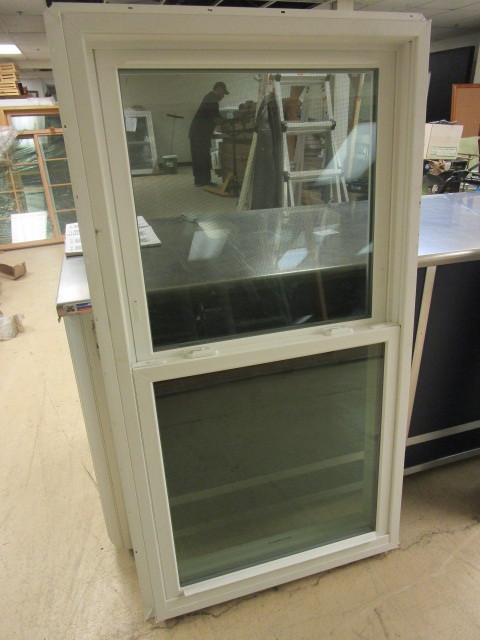 DOUBLE HUNG WINDOW