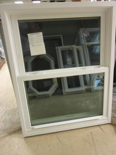 DOUBLE HUNG WINDOW