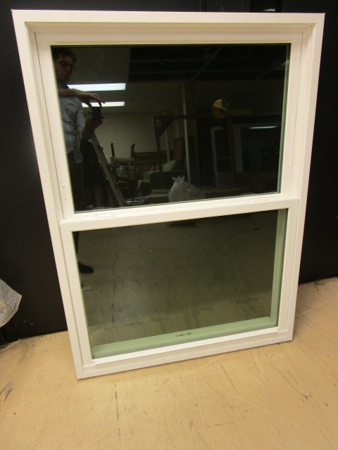 DOUBLE HUNG WINDOW