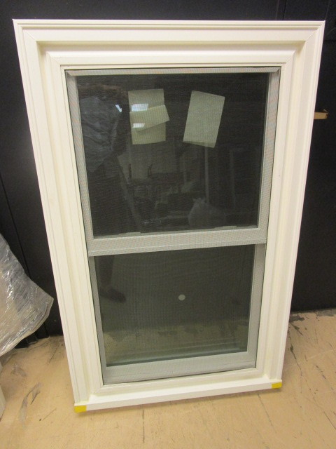DOUBLE HUNG WINDOW