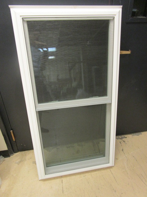 DOUBLE HUNG WINDOW