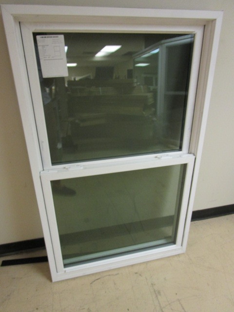 DOUBLE HUNG WINDOW