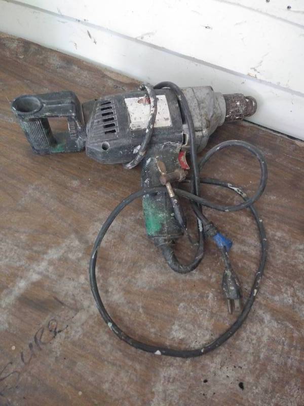lot 25 image: SKIL HEAVY DUTY DRILL - SEE PICTURES