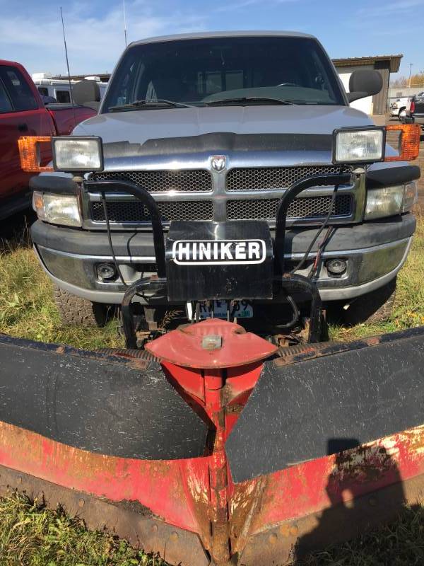 1998 Dodge Ram 2500 Laramie SLT with Plow