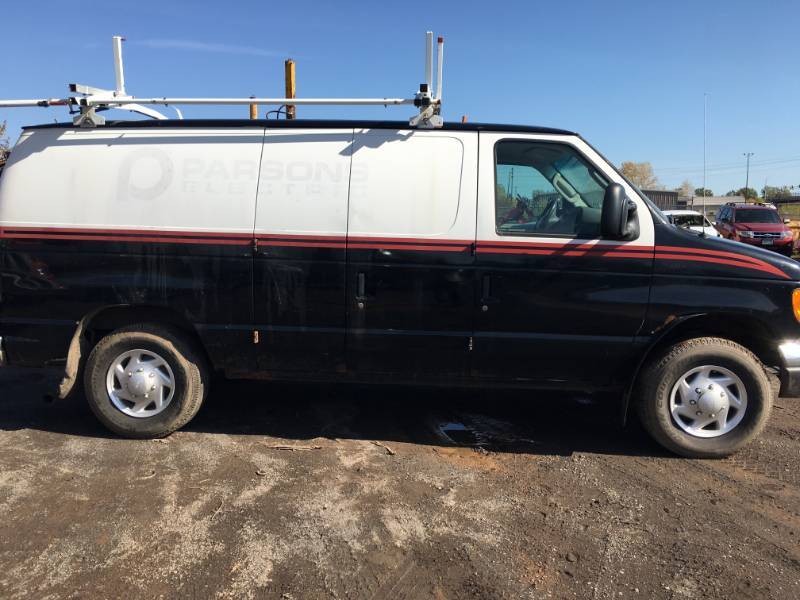 2004 Ford E-350 Super Duty Van