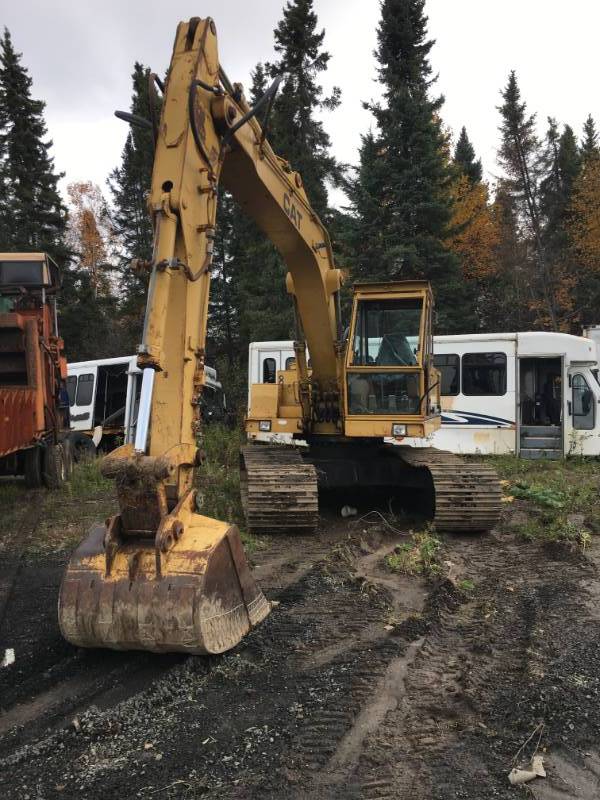 1985 Cat Excavator