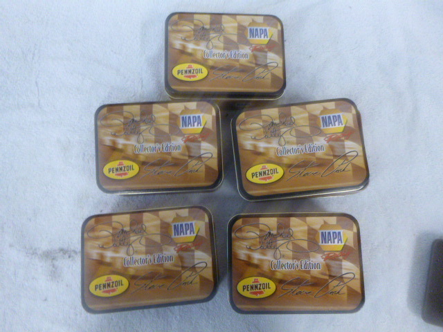 lot 19 image: 5 Sets of NAPAPennzoil Michael Waltrip and Steve Park Limited Edition Cars
