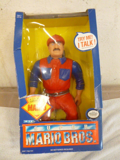 lot 42 image: Ertl Nintendo Super Mario Bros. Talking Mario