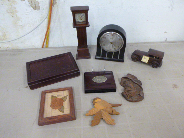 lot 52 image: Miscellaneous Home Dcor