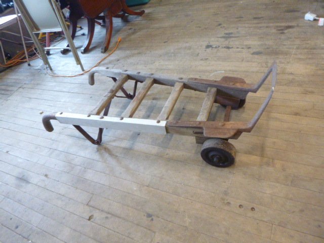 lot 58 image: Vintage 2 Wheel Cart