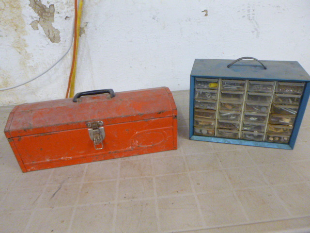 lot 88 image: Metal Toolbox and Parts Bin