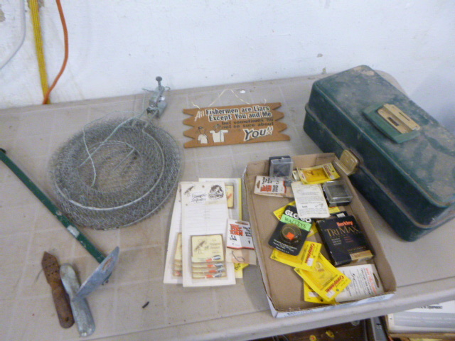 lot 103 image: Fishing Items