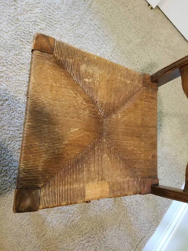lot 29 image: Charming Vintage Chair
