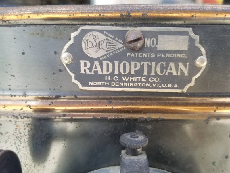 lot 8 image: Antique Radioptican Projector