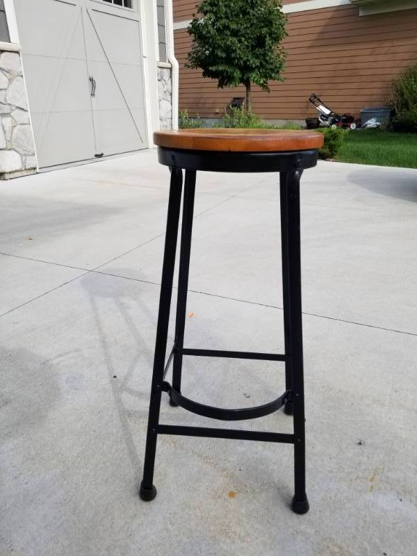 lot 39 image: Great Iron Shop Stool