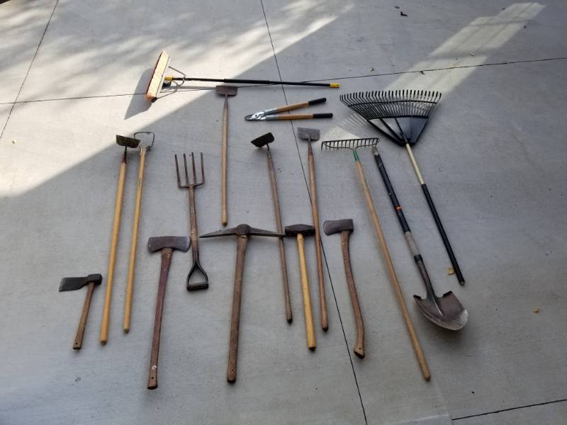 lot 58 image: Collection of Landcaping Tools