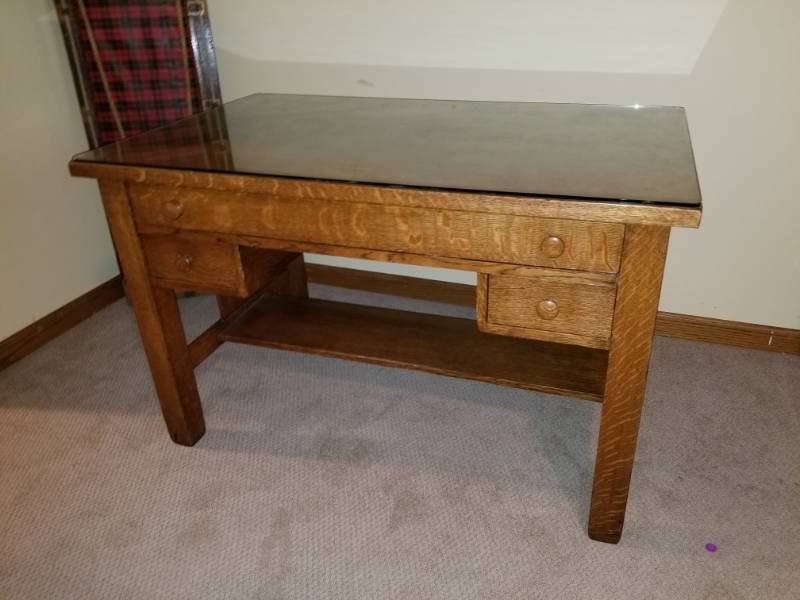 lot 9 image: Beautifully Refinished Arts & Crafts Desk with Glass Top