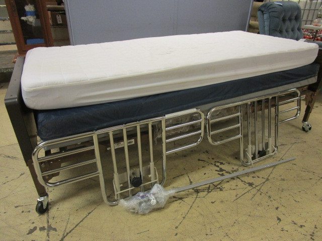 lot 437 image: WHISPER LITE II FULL-ELECTRIC HOMECARE BED