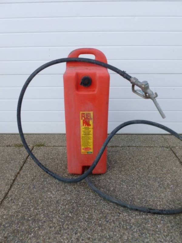 lot 2 image: Portable Gas Tank