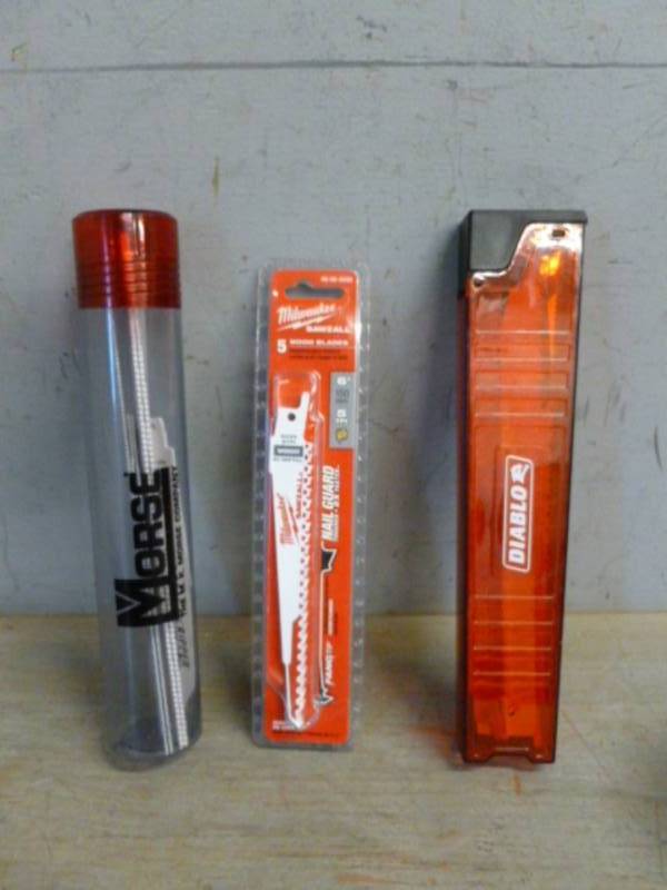 lot 12 image: New Sawzall Blades