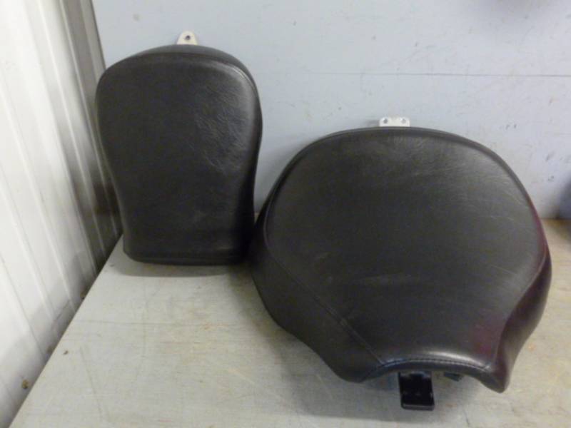 lot 13 image: New Motorcycle Seat