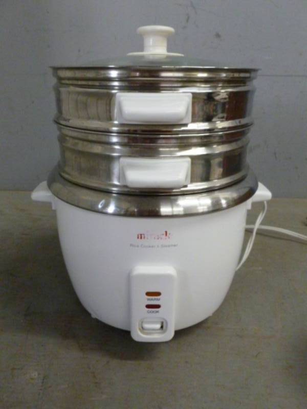 lot 23 image: Miracle Food Steamer