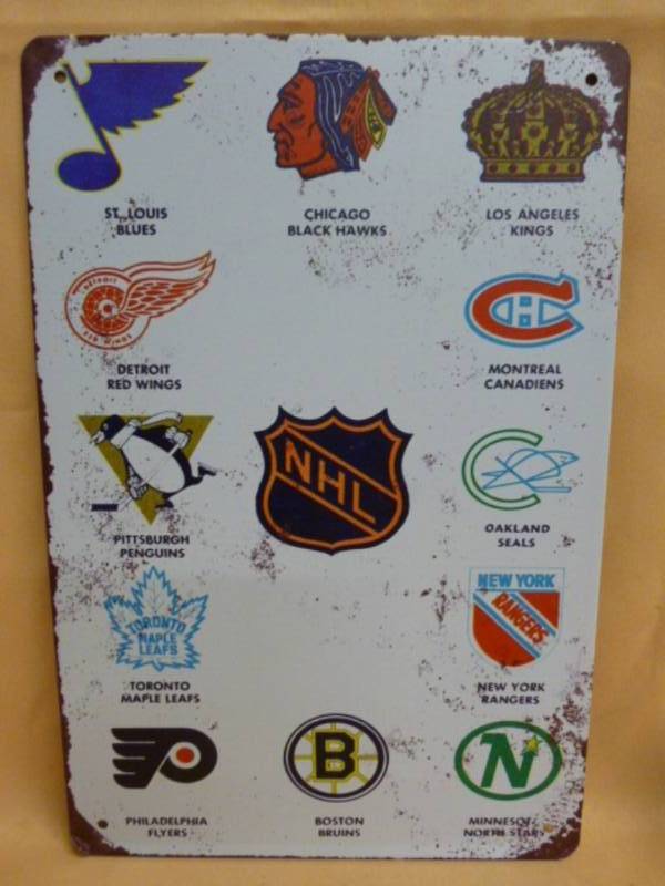 lot 31 image: Sign