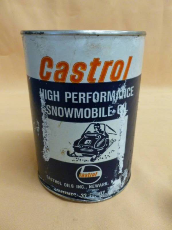 lot 39 image: Vintage Oil Can