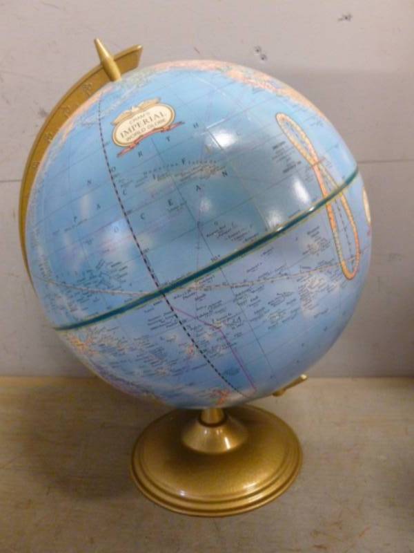 lot 44 image: Vintage Globe