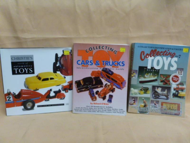 lot 73 image: Collector Books