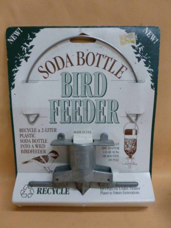 lot 91 image: New Bird Feeder