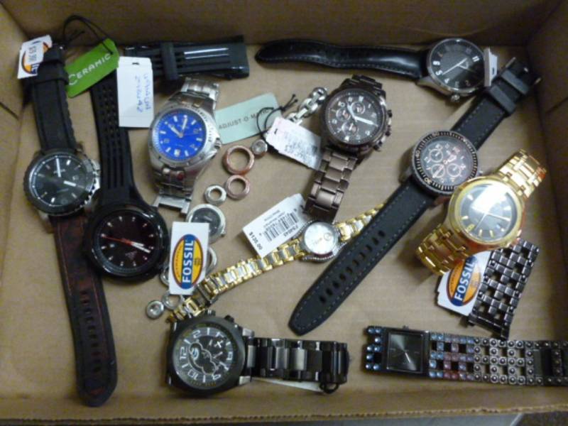 lot 107 image: Mens Watches