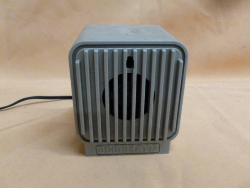 lot 112 image: Rodent Repeller
