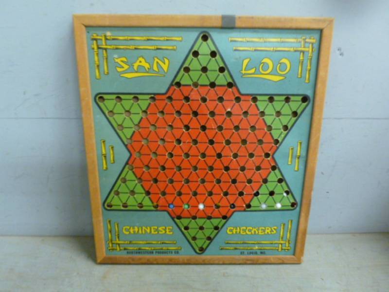 lot 127 image: Vintage Chinese Checkers