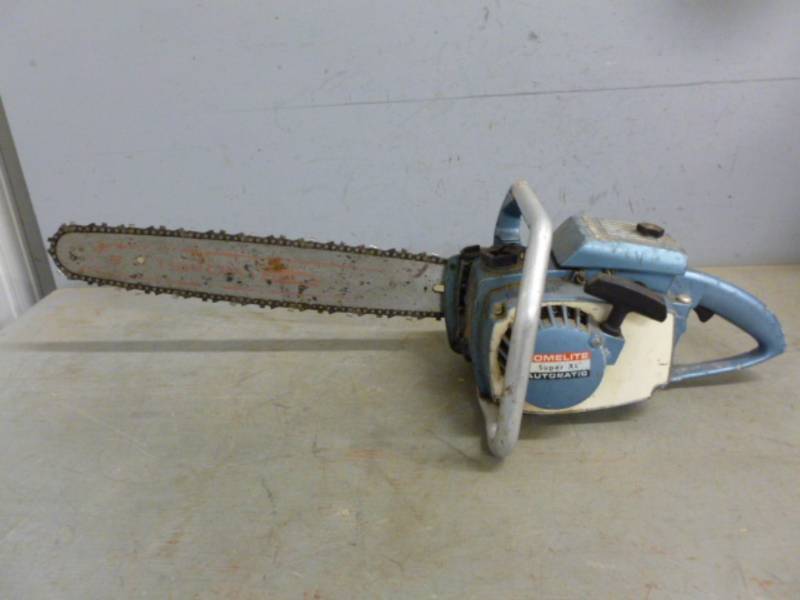 lot 131 image: Chainsaw