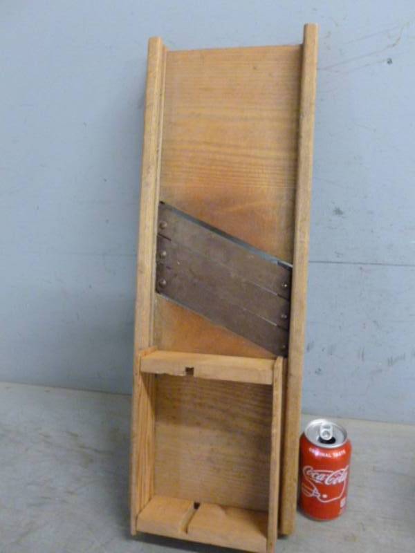 lot 137 image: Vintage Kraut Cutter