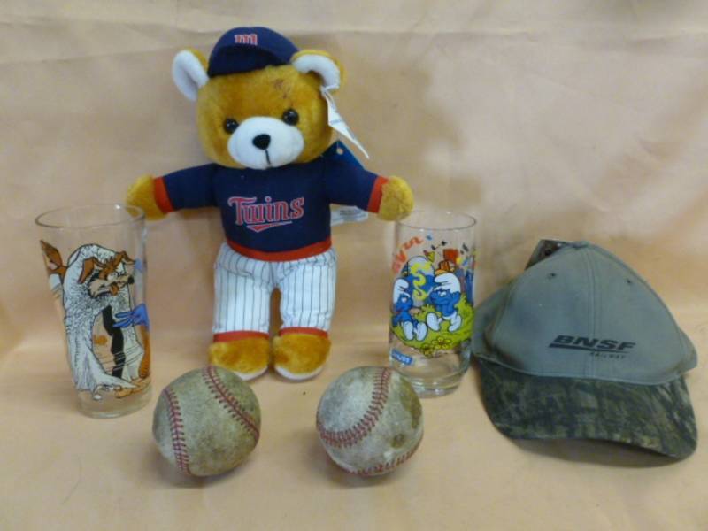lot 169 image: Collectible