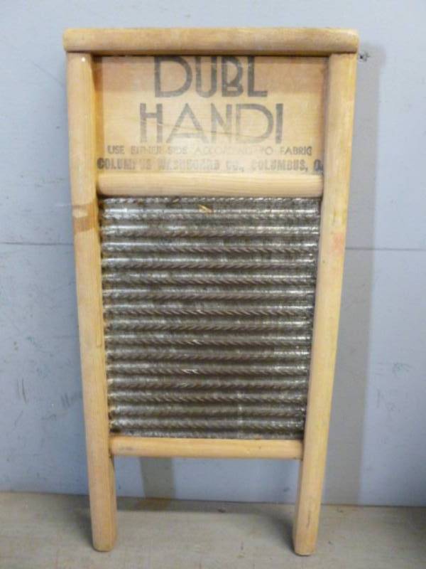 lot 175 image: Vintage Wash Board