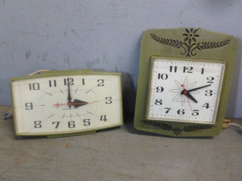 lot 191 image: Vintage Clocks