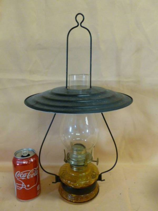 lot 214 image: Vintage Oil Lamp