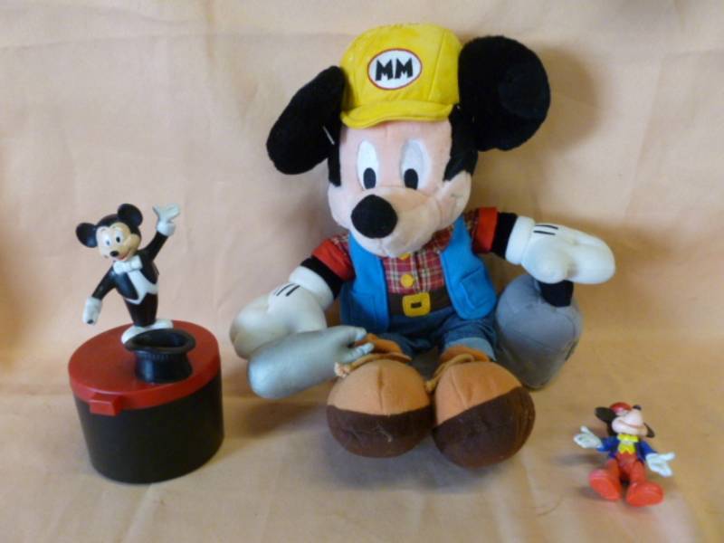 lot 240 image: Mickey Mouse Collectibles