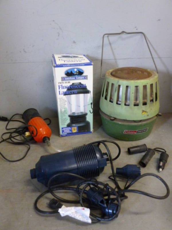 lot 255 image: Camping Items