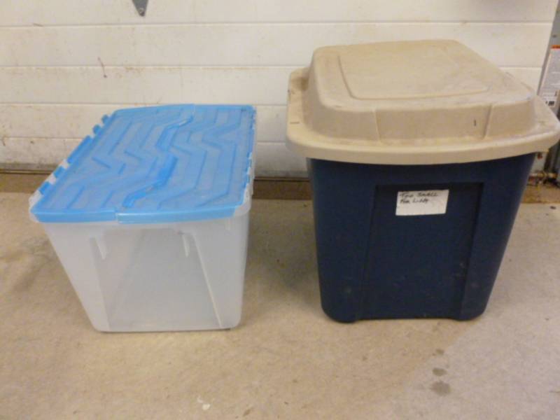 lot 263 image: Storage Totes