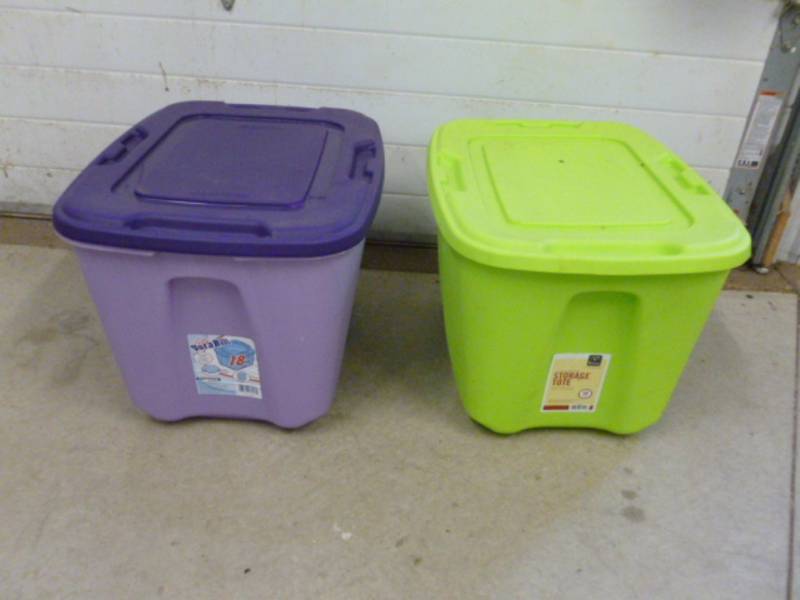 lot 264 image: Storage Totes