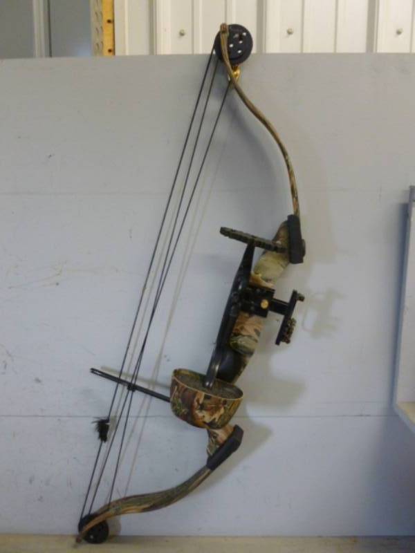 lot 268 image: Compound Bow