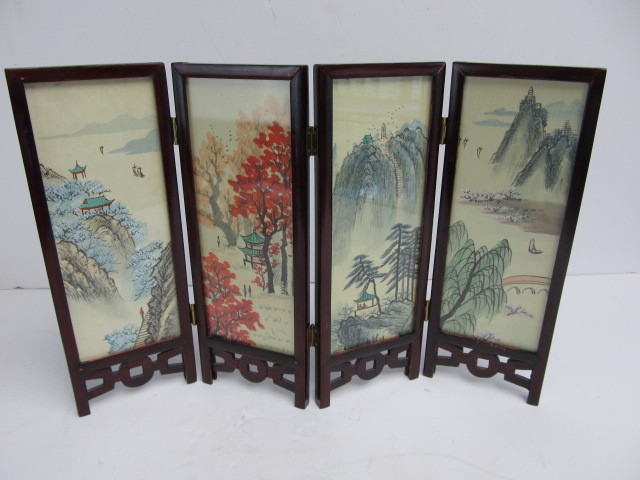 lot 26 image: Small Vintage Chinese Folding Screen wBox